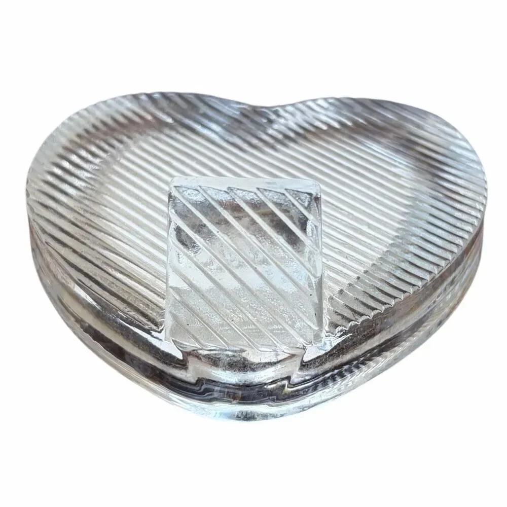 Mikasa Crystal Glass Heart Picture Frame. EUC Love Valentines Wedding